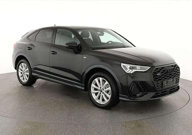 Mythos schwarz metallic Neu 2025 Audi Q3 Sportback S-Line SUV | 49.545 € (Superpreis) - Bild 1/4