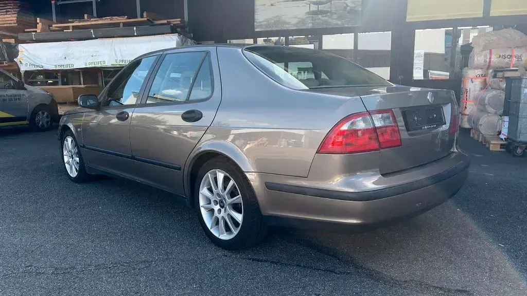 Gebraucht Saab 9-5 150 PS (110 kW) 2001 Braun Limousine