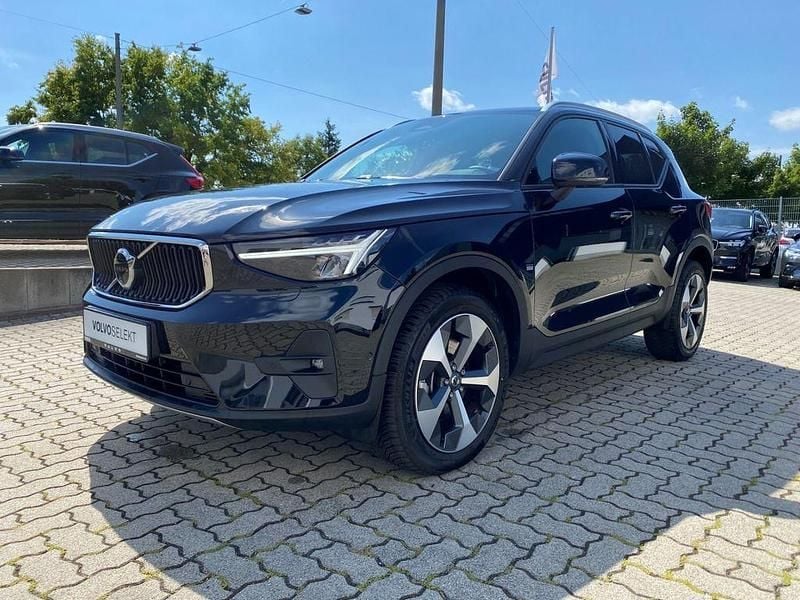 Schwarz Gebraucht 2024 Volvo XC40 Core SUV | 35.990 € (Guter Preis) - Bild 1/4