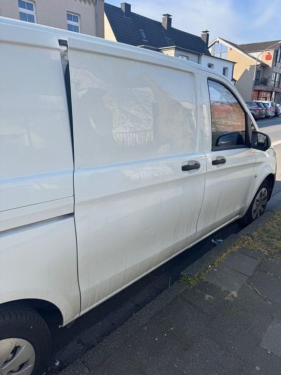 Usado Mercedes Vito 88 HP (64 kW) 2016 Branco Van