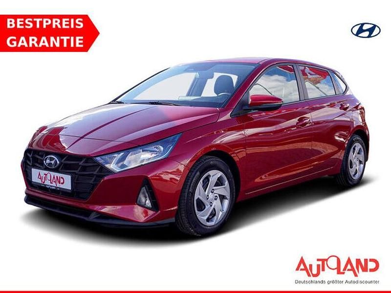 Rot Gebraucht 2022 Hyundai i20 Pure Kleinwagen | 13.490 € (Etwas zu teuer) - Bild 1/4