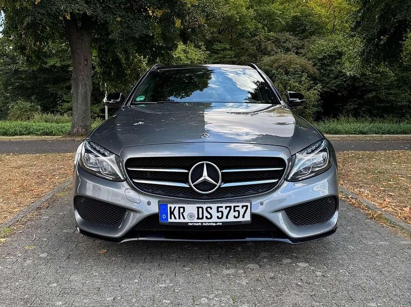 Grau Gebraucht 2017 Mercedes C250 AMG line Kombi | 20.900 € (Guter Preis) - Bild 1/4
