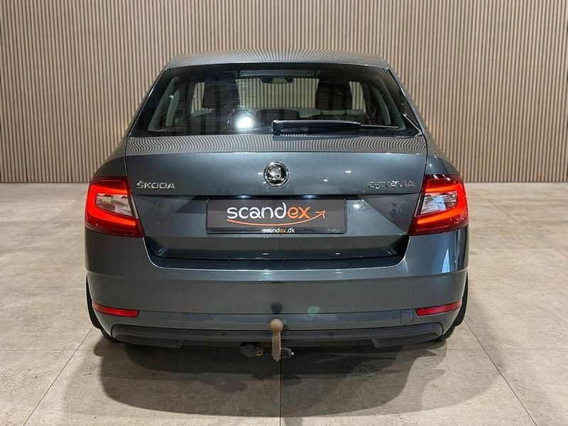 Gebraucht Skoda Octavia 116 PS (85 kW) 2017 Grau Limousine