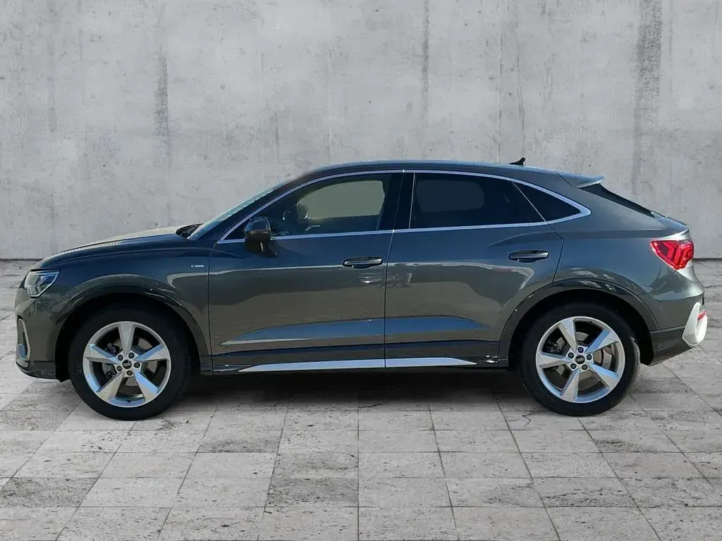 Gebraucht Audi Q3 Sportback S-Line 150 PS (110 kW) 2025 Daytonagrau perleffekt SUV