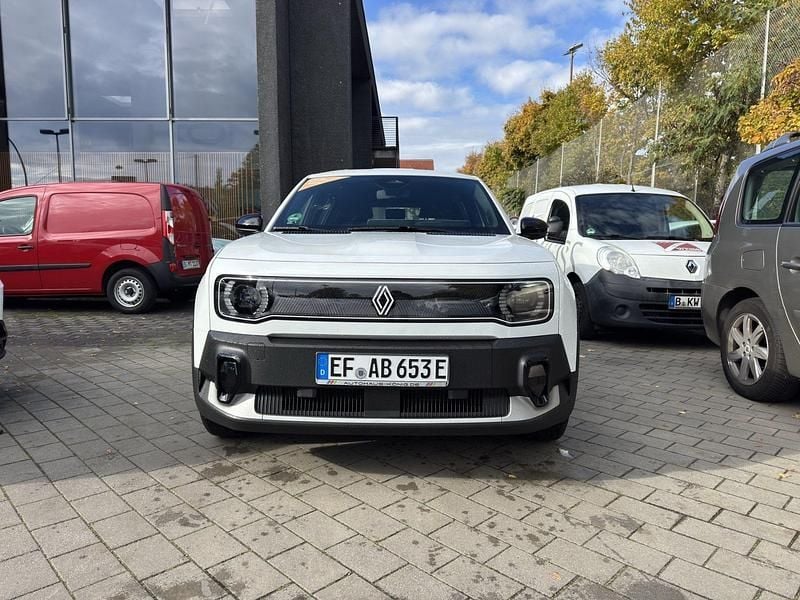 Weiß Neu 2025 Renault 4 E-Tech Evolution SUV | 33.700 € (Guter Preis) - Bild 1/4