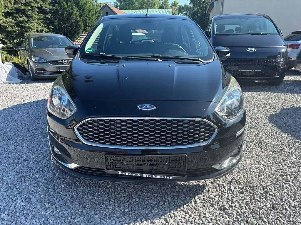 Gebraucht Ford Ka Plus 86 PS (63 kW) 2019 Schwarz Kleinwagen