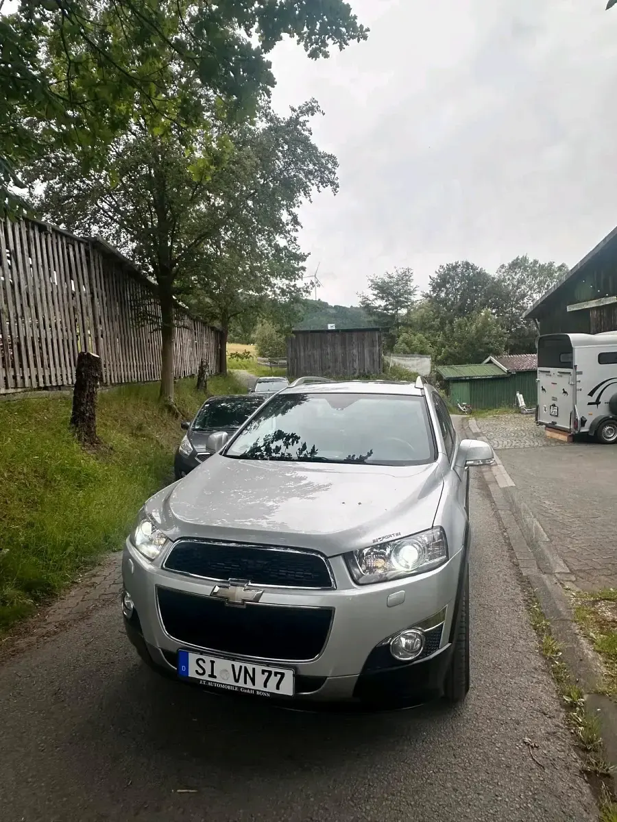 Gebraucht Chevrolet Captiva 184 PS (135 kW) 2012 Silber SUV