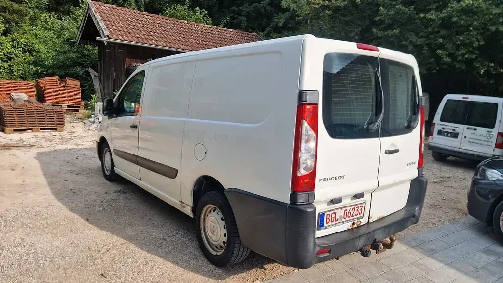 Gebraucht Peugeot Expert 128 PS (94 kW) 2012 Weiß Van