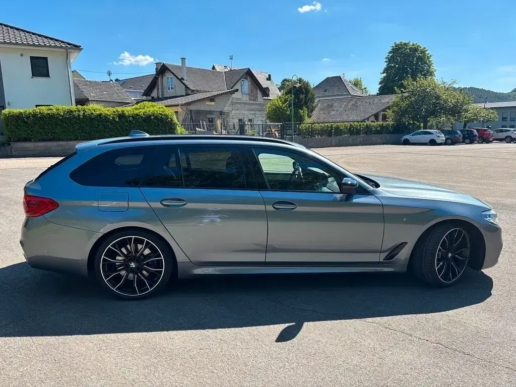 Gebraucht BMW 530 Performance 265 PS (194 kW) 2018 Silber Kombi