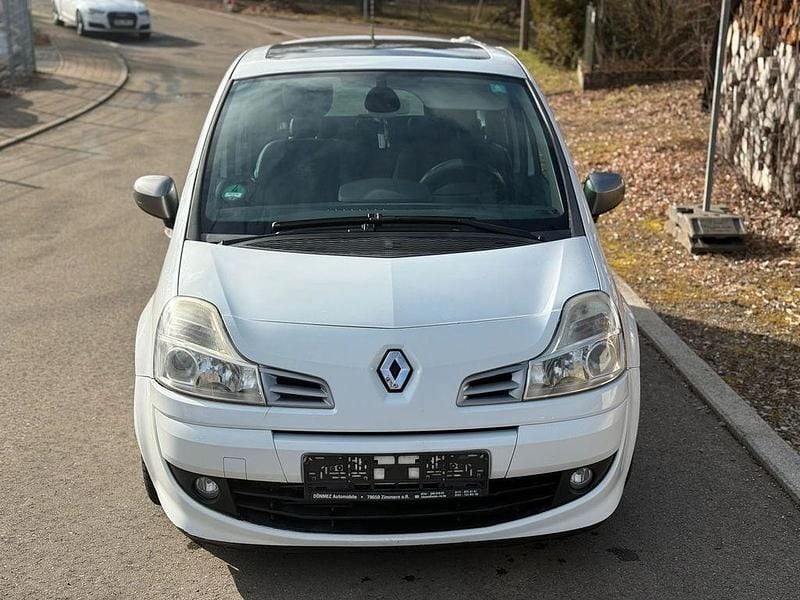 Gebraucht Renault Modus Night&Day 103 PS (75 kW) 2011 Weiß Van / Kleinbus