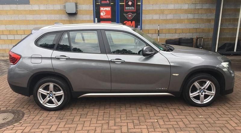 Silber Gebraucht 2012 BMW X1 SUV | 11.999 € (Teuer) - Bild 1/4