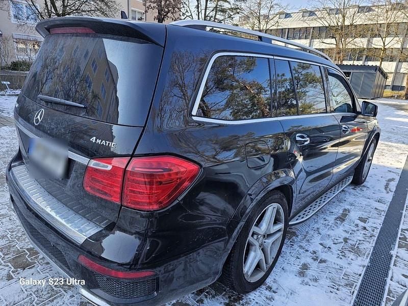 Gebraucht Mercedes GL500 435 PS (319 kW) 2015 Schwarz SUV