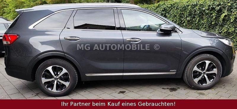 Gebraucht Kia Sorento Spirit 200 PS (147 kW) 2016 Grau SUV