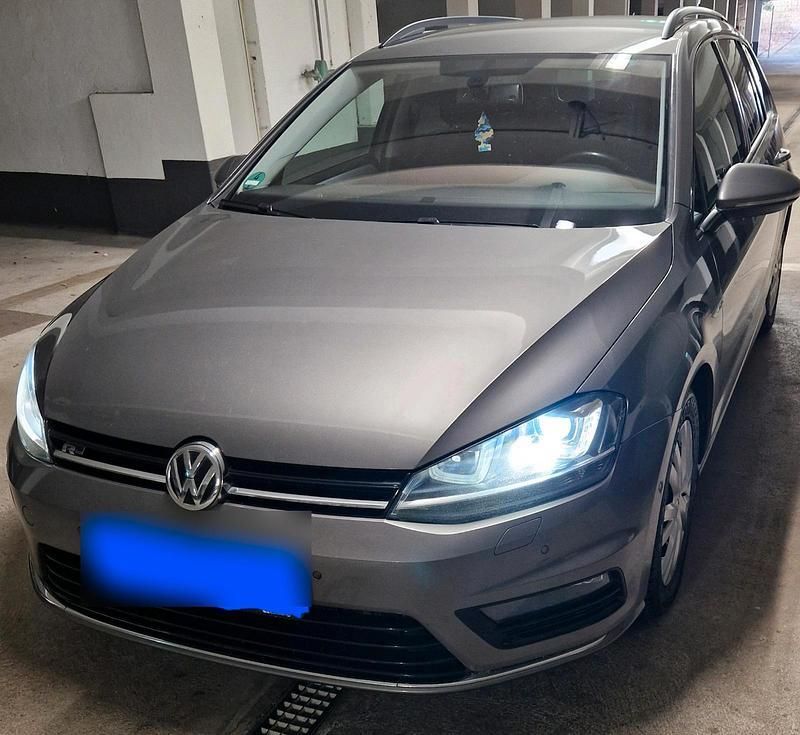Grau Gebraucht 2015 VW Golf VII Cup Kombi | 9.300 € (Fairer Preis) - Bild 1/4
