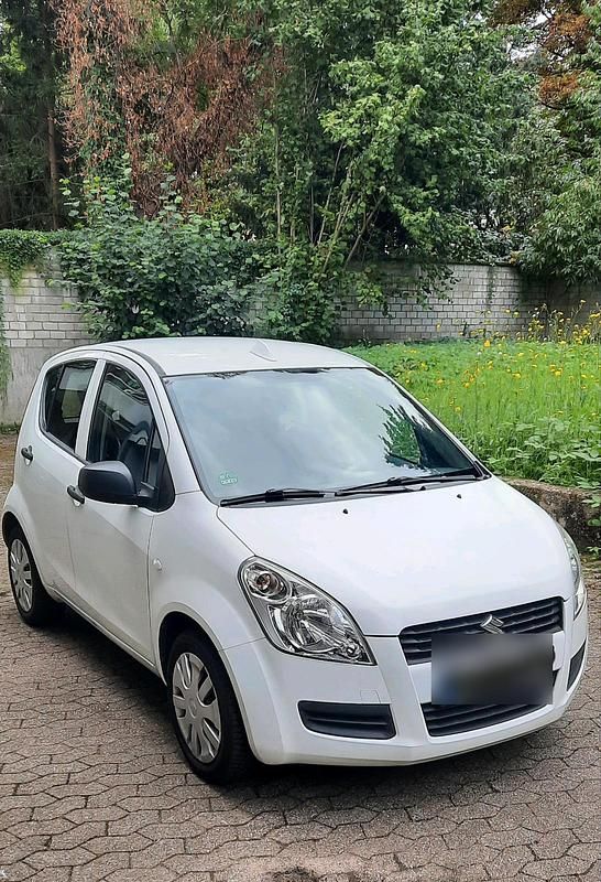 Weiß Gebraucht 2009 Suzuki Splash Kleinwagen | 3.600 € (Fairer Preis) - Bild 1/4