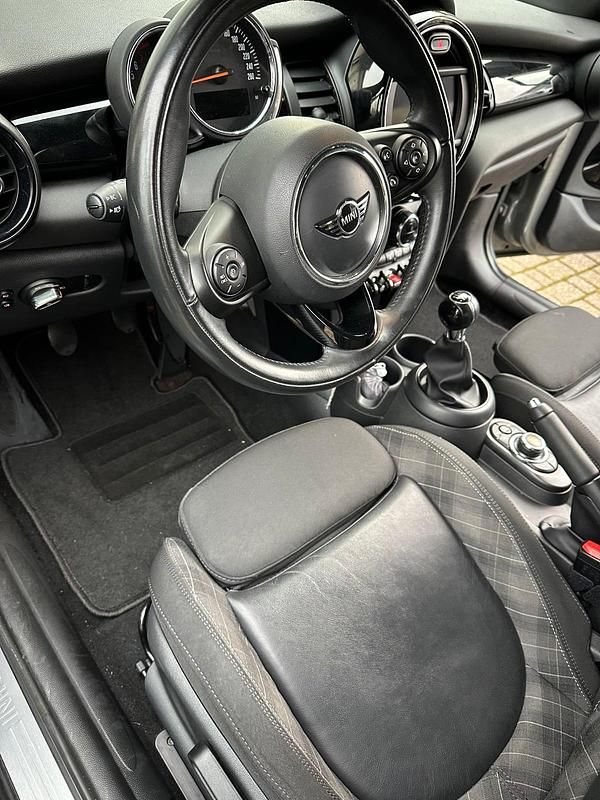 Gebraucht Mini Cooper Coupé 136 PS (100 kW) 2018 Grau Coupé