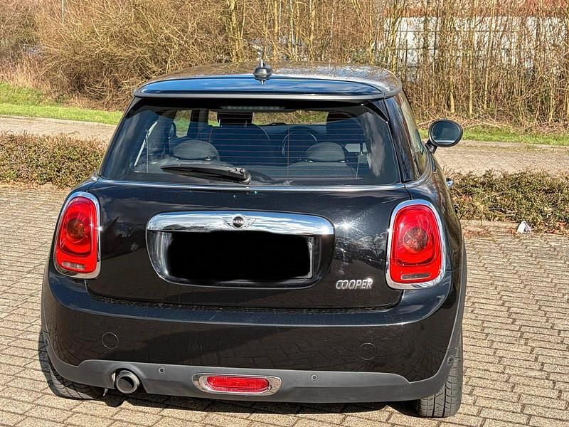 Second-hand Mini Cooper 136 CP (100 kW) 2016 Negru Hatchback