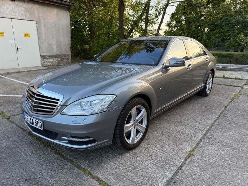 Gebraucht Mercedes S500L 435 PS (319 kW) 2011 Grau Limousine