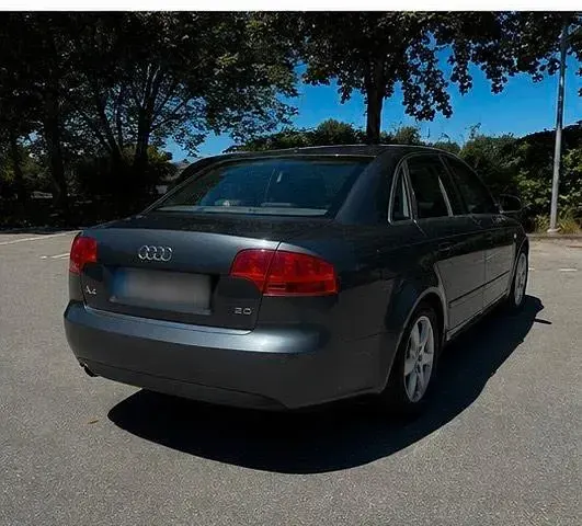 Gebraucht Audi A4 131 PS (96 kW) 2005 Grau Limousine