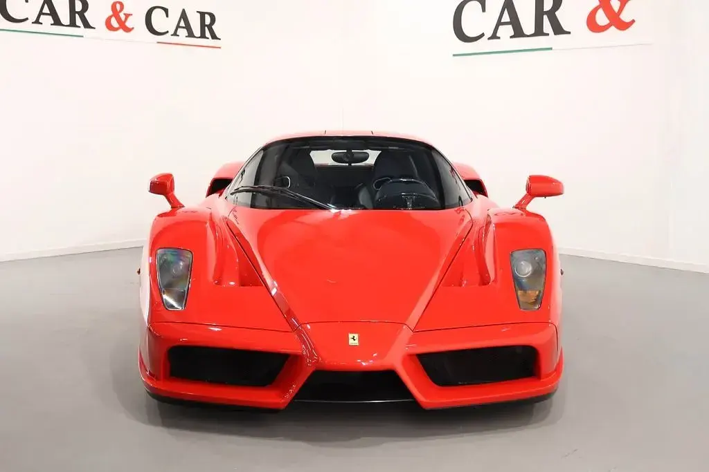 Gebraucht Ferrari Enzo 659 PS (484 kW) 2004 Rot Coupé
