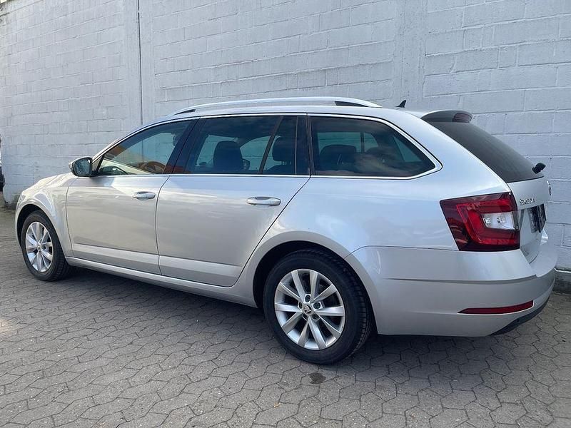 Gebraucht Skoda Octavia Style 150 PS (110 kW) 2020 Silber Kombi