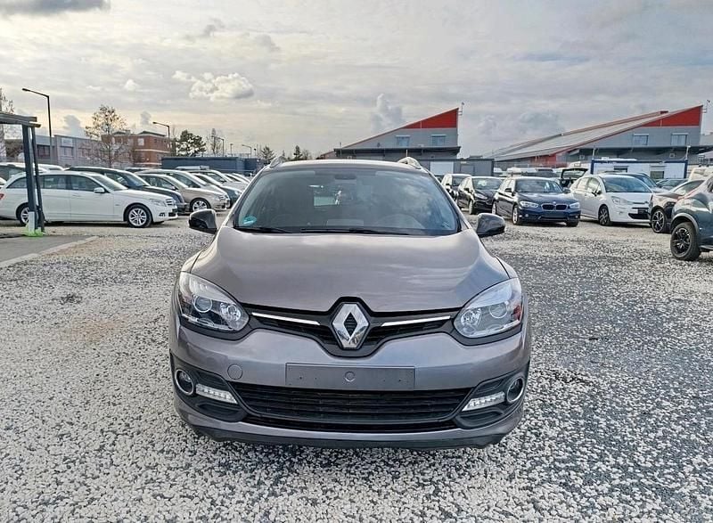 Gebraucht Renault Mégane III 132 PS (97 kW) 2015 Grau Kombi