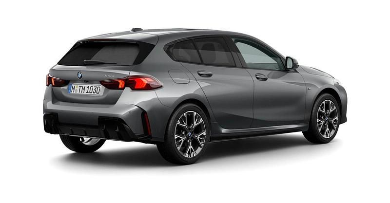 Gebraucht BMW 120 Shadowline 163 PS (119 kW) 2025 Grau Kleinwagen