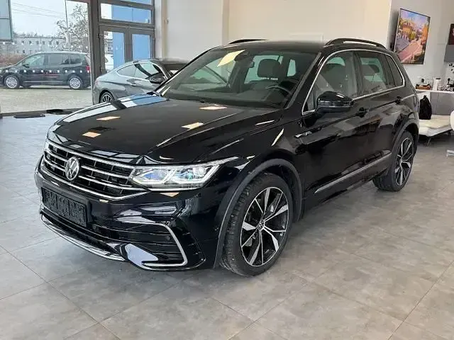 Gebraucht VW Tiguan Life 265 PS (194 kW) 2021 Silber SUV