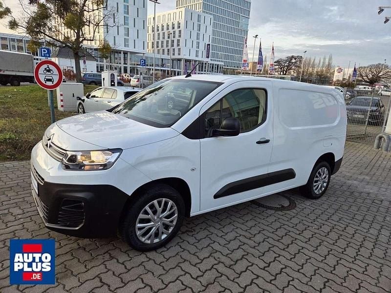 Gebraucht Citroën Berlingo 102 PS (75 kW) 2021 Weiß Van / Kleinbus