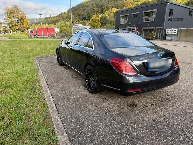 Gebraucht Mercedes S350 258 PS (189 kW) 2015 Blau Limousine
