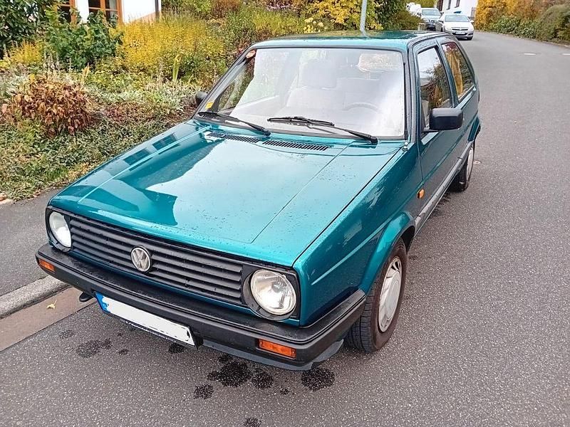 Grün Gebraucht 1991 VW Golf II Limousine | 1.900 € - Bild 1/4