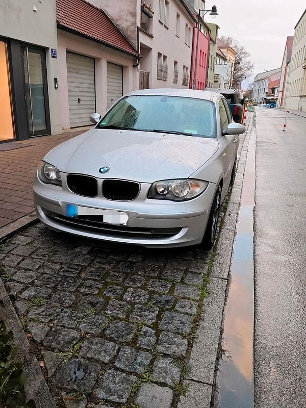 Gebraucht BMW 116 122 PS (89 kW) 2008 Grau Kleinwagen