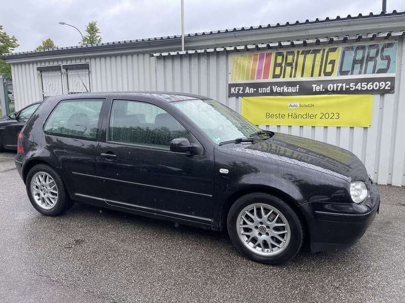 Schwarz Gebraucht 2002 VW Golf IV GTI Kleinwagen | 5.990 € (Etwas zu teuer) - Bild 1/4