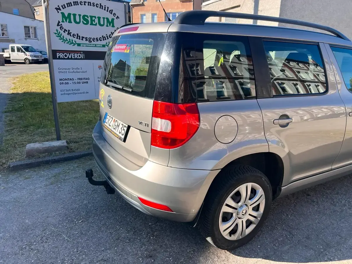 Occasion Skoda Yeti 110 ch (80 kW) 2014 Gris SUV