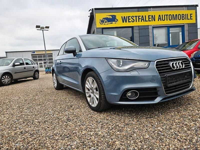 Blau Gebraucht 2012 Audi A1 Ambition Kleinwagen | 6.780 € (Superpreis) - Bild 1/4