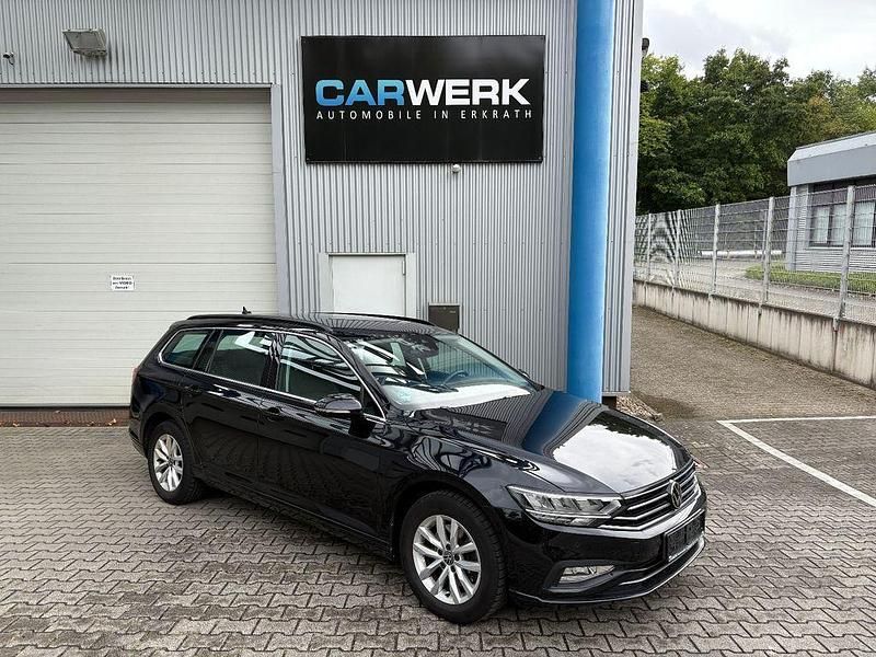 Schwarz Gebraucht 2023 VW Passat Business Kombi | 26.675 € (Guter Preis) - Bild 1/4