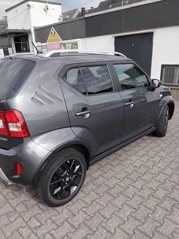 Gebraucht Suzuki Ignis Comfort 83 PS (61 kW) 2024 Grau SUV