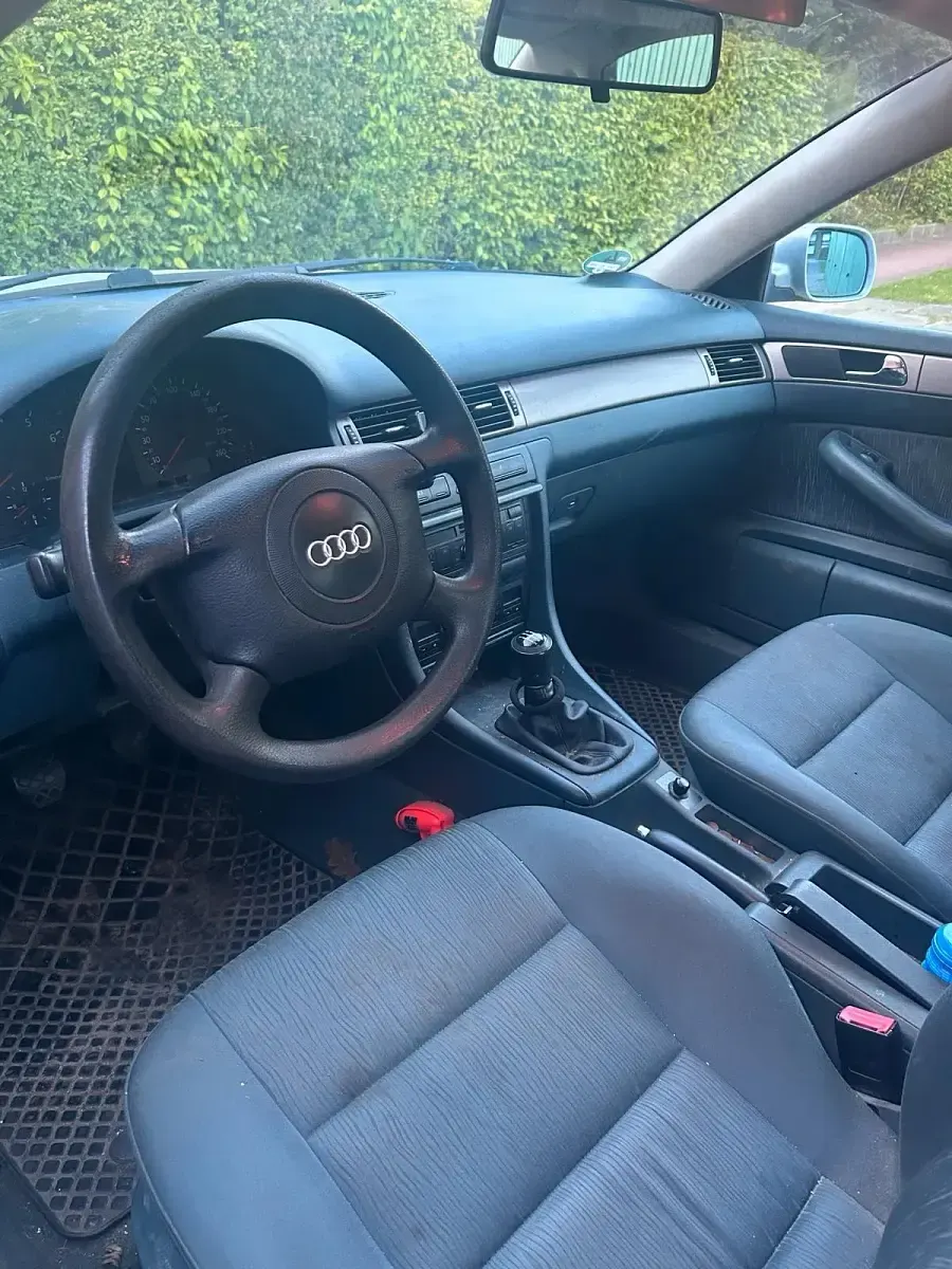 Usata Audi A6 165 CV (121 kW) 1997 Argento Berlina