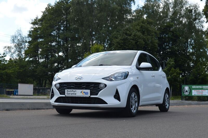 Weiß Gebraucht 2020 Hyundai i10 Select Kleinwagen | 9.900 € (Fairer Preis) - Bild 1/4