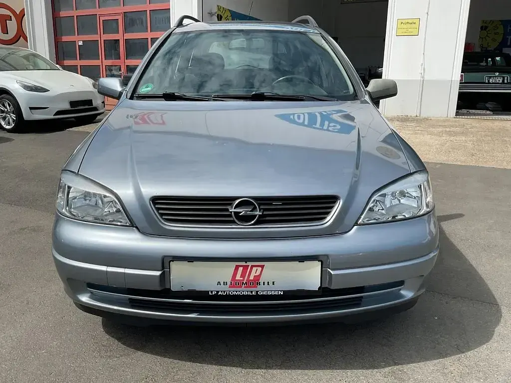 Second-hand Opel Astra 84 CP (61 kW) 2003 Argintiu Break