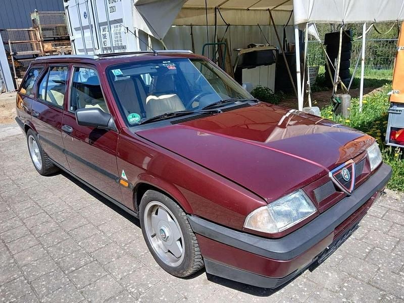 Gebraucht Alfa Romeo 33 107 PS (78 kW) 1992 Rot Kombi