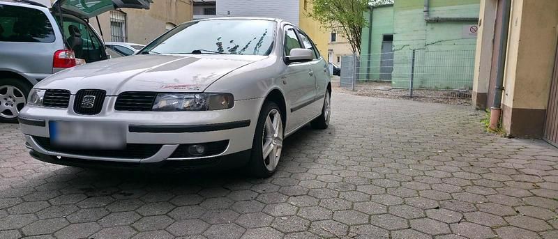 Gebraucht Seat Toledo 125 PS (91 kW) 2001 Silber Limousine