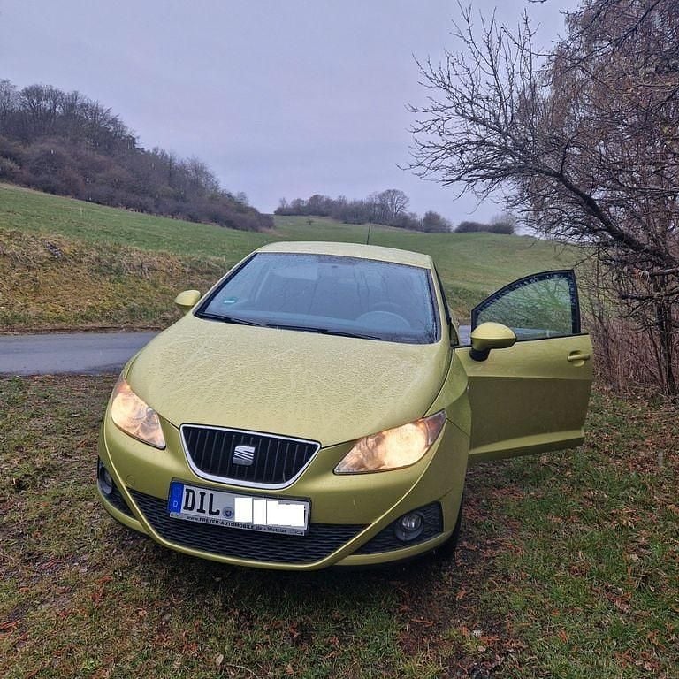 Gebraucht Seat Ibiza 69 PS (50 kW) 2010 Gelb Limousine