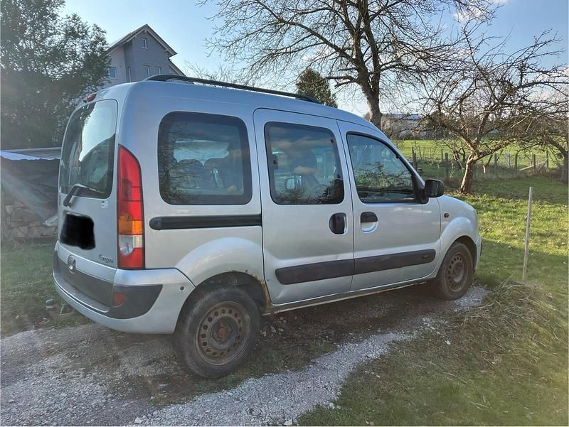 Gebraucht Renault Kangoo 82 PS (60 kW) 2003 Silber Van / Kleinbus