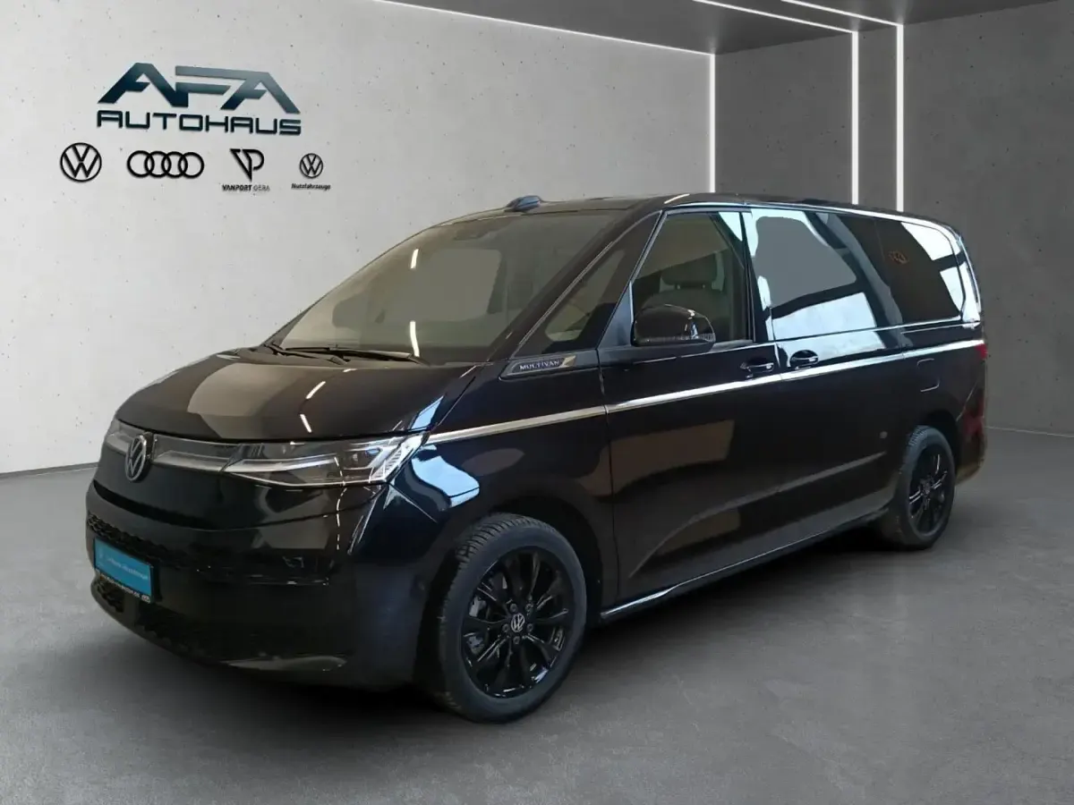 Używany VW Multivan Style 150 KM (110 kW) 2025 Minivan