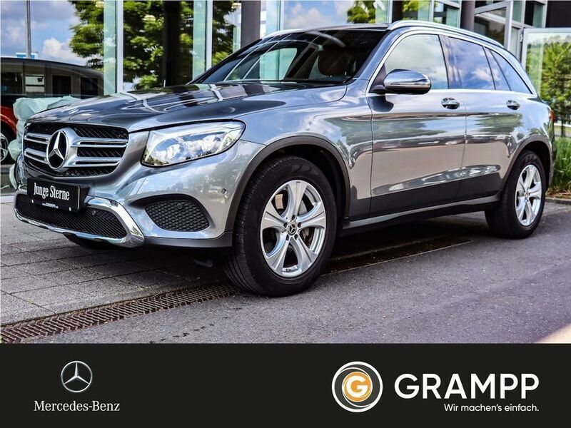 Grau Gebraucht 2019 Mercedes GLC220 Exclusive SUV | 29.650 € (Guter Preis) - Bild 1/4