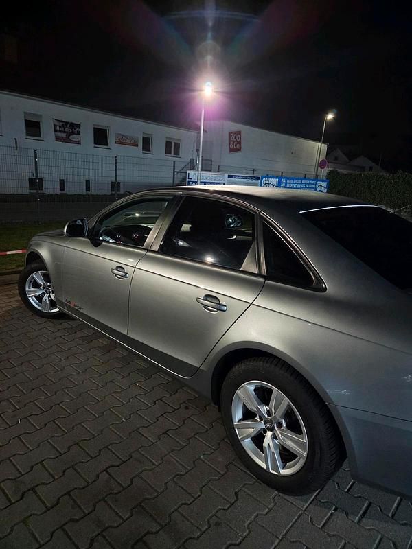 Gebraucht Audi A4 Ambiente 160 PS (117 kW) 2008 Grau Limousine