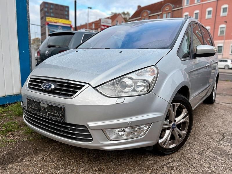 Grau Gebraucht 2014 Ford Galaxy Titanium Van / Kleinbus | 9.290 € (Fairer Preis) - Bild 1/4