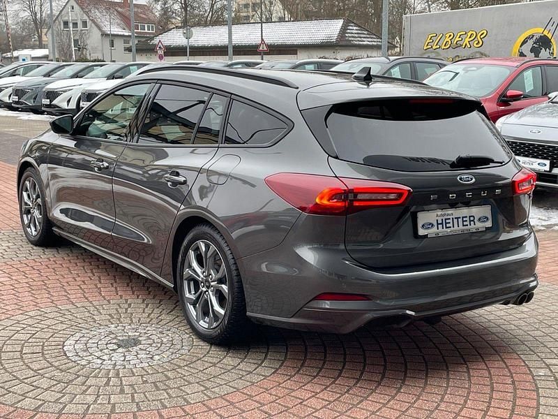 Gebraucht Ford Focus ST-Line X 155 PS (114 kW) 2024 Grau Kombi