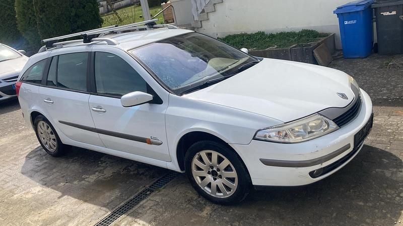 Gebraucht Renault Laguna II 120 PS (88 kW) 2002 Weiß Kombi